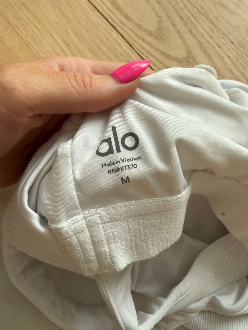 Alo White Crisscross Strap Women's Tank Top Medium - Picture 7 of 7